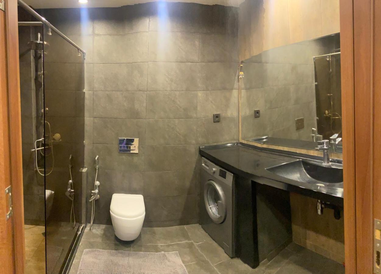 Apartment Near 28 Mall Baku Bagian luar foto